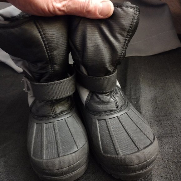 ATHELETECH Boys Boots - Size 2 - Picture 2 of 4